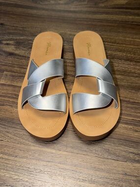 meraki Metallic Silver Crisscross Slide Sandals/NWOB/Size 7